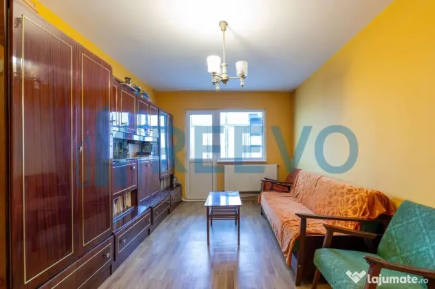 Apartament 3 camere, zona Narcisa, Bacău