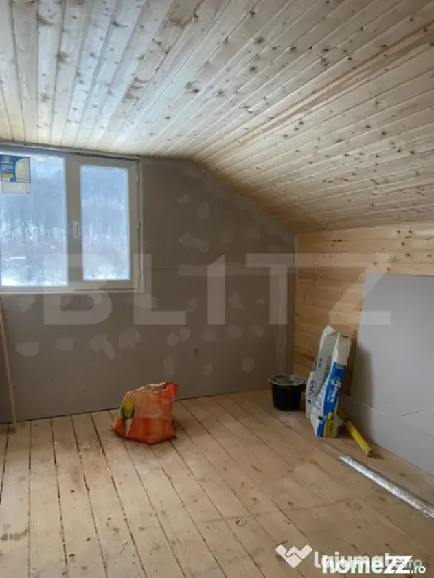 Cabană la munte în inima pădurii la 15 km de Brașov, zon - Tarlungeni (Brasov)