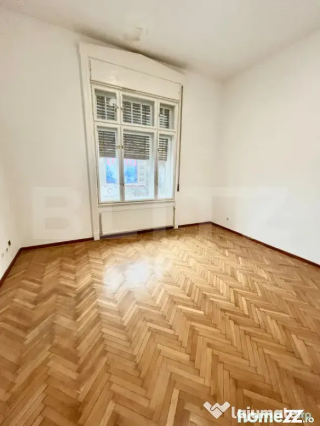 Apartament de patrimoniu, 5 camere, 125 mp – clădire isto - Timisoara (Timis)
