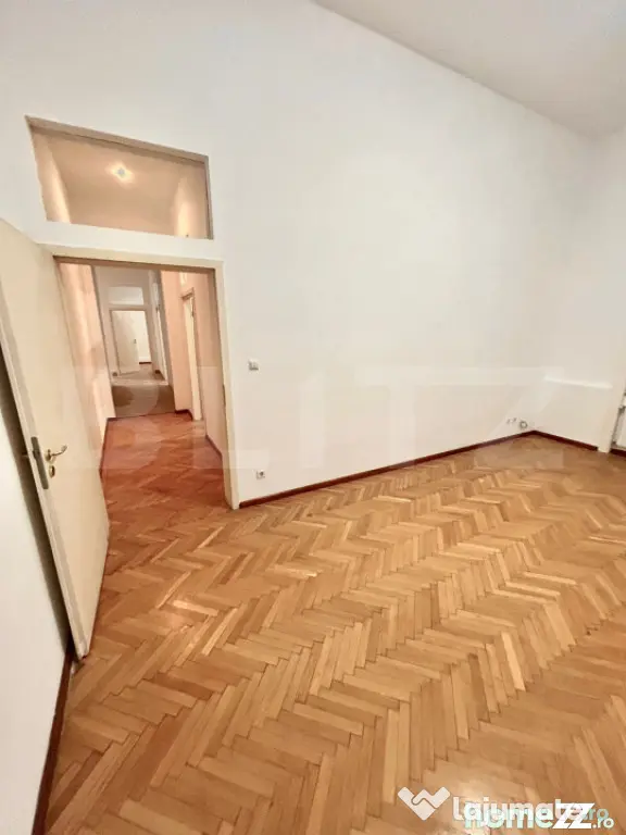 Apartament de patrimoniu, 5 camere, 125 mp – clădire isto - Timisoara (Timis)