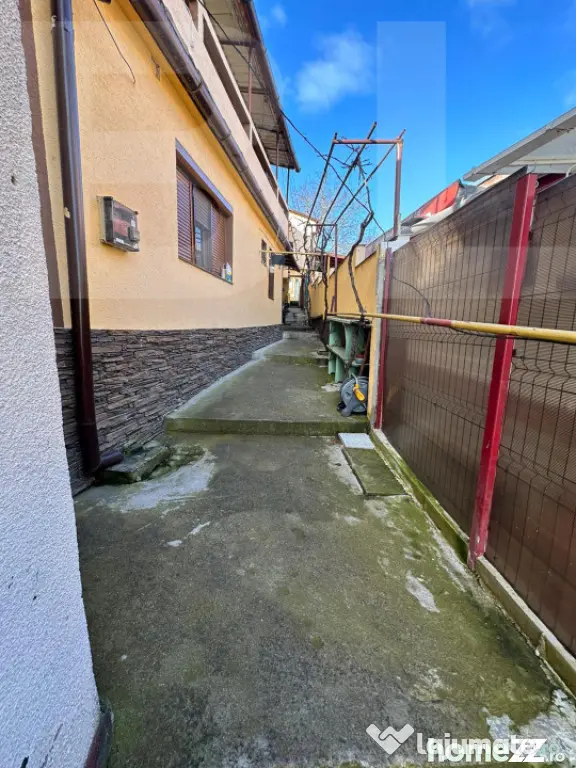 Casă la poalele Cetatii– 6 camere, panoramică, ideală - Deva (Hunedoara)