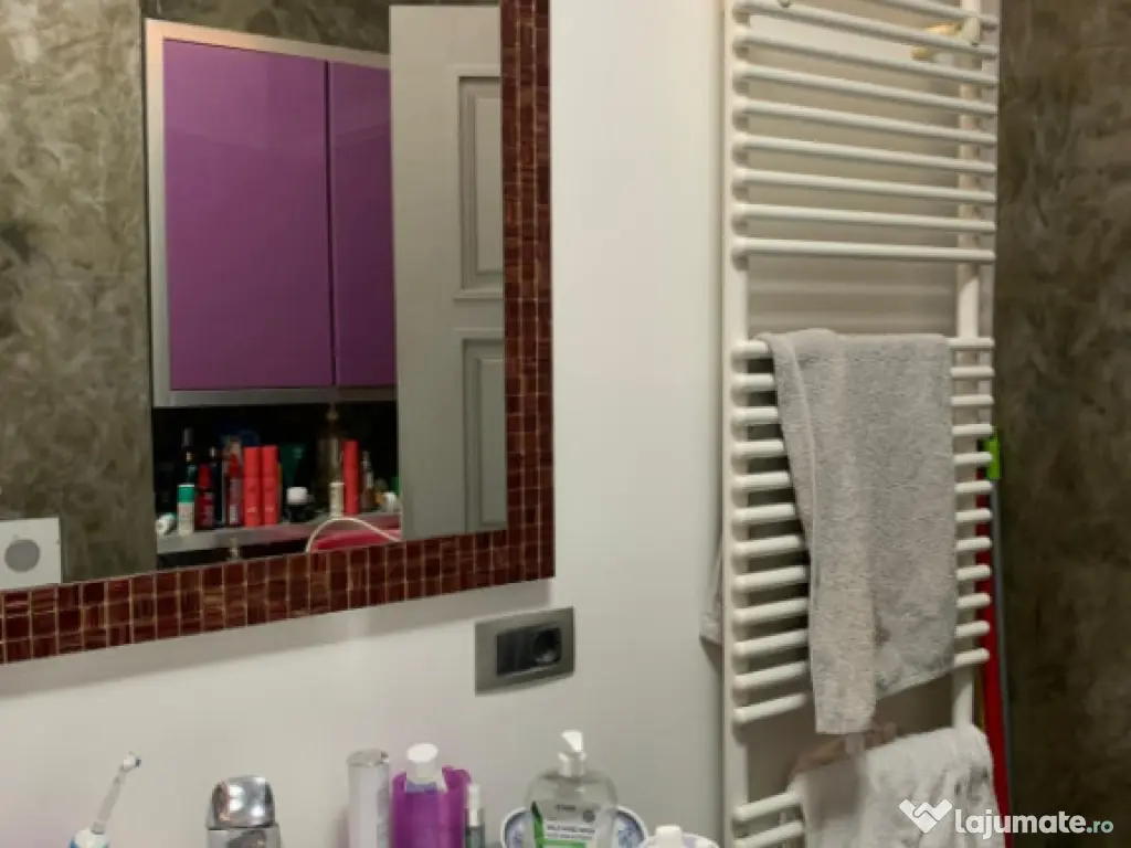 Apartament 2 camere,+Parcare subterana+boxa,Ultracentral, la