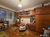 Apartament 4 camere, zona Scoala Generala Andrei Saguna 