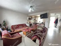 Casa 3 camere 2 bai terasa si curte zona Calea Cisnadiei din