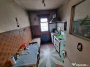 Clinica Luxor- 9 Mai- Ultracentral-3 camere/etaj 3, necesit? 