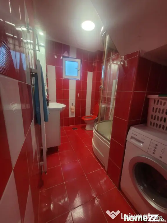 Vilă individuală, 180 mp, teren 11 ari, zona Sud-Est - Baia Mare (Maramures)