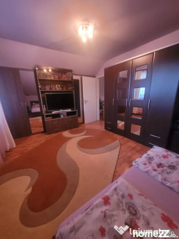 Vilă individuală, 180 mp, teren 11 ari, zona Sud-Est - Baia Mare (Maramures)