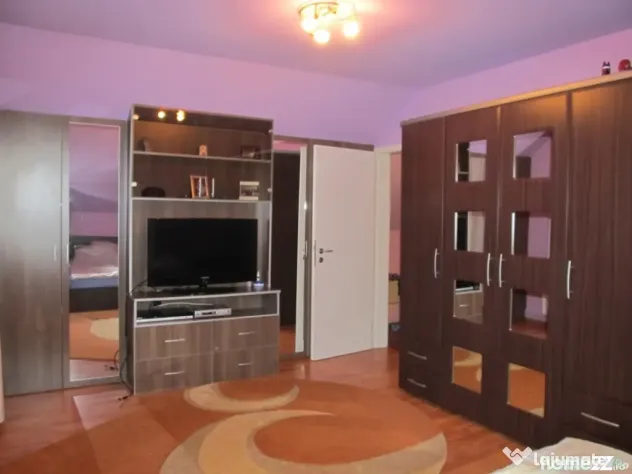 Vilă individuală, 180 mp, teren 11 ari, zona Sud-Est - Baia Mare (Maramures)