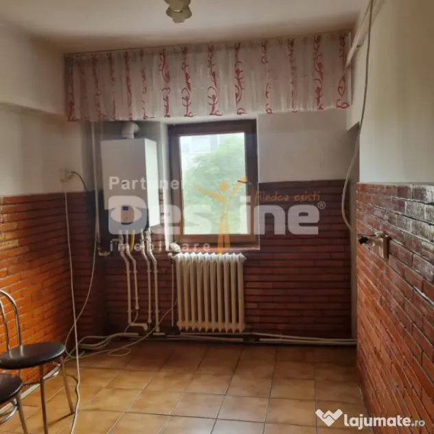 APARTAMENT DE VANZARE CU 3 CAMERE LA 5 CALARASI