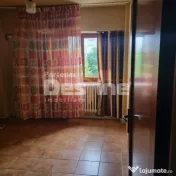 APARTAMENT DE VANZARE CU 3 CAMERE LA 5 CALARASI 