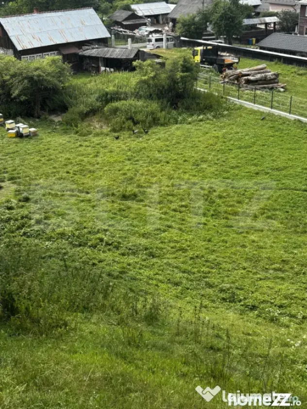 Teren intravilan de vânzare, 6500mp + o casă bătrâneasc? - Suceava (Suceava)