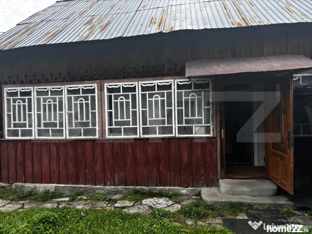 Teren intravilan de vânzare, 6500mp + o casă bătrâneasc? - Suceava (Suceava)