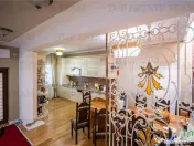 Vila cu deschidere la lac, piscina, garaj inchis - Branesti, 