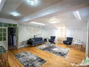 Vila cu deschidere la lac, piscina, garaj inchis - Branesti, 