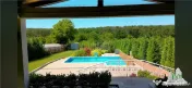 Vila cu deschidere la lac, piscina, garaj inchis - Branesti,