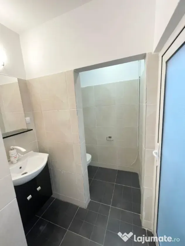 Inchiriez spatiu comercial zona Ultracentrala - ID : RH-39315-property