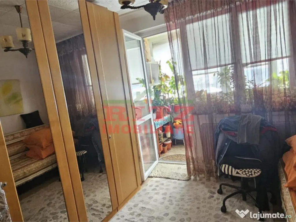 APARTAMENT CU 3 CAMERE,CENTRU !!!!