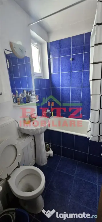 APARTAMENT CU 3 CAMERE,CENTRU !!!!