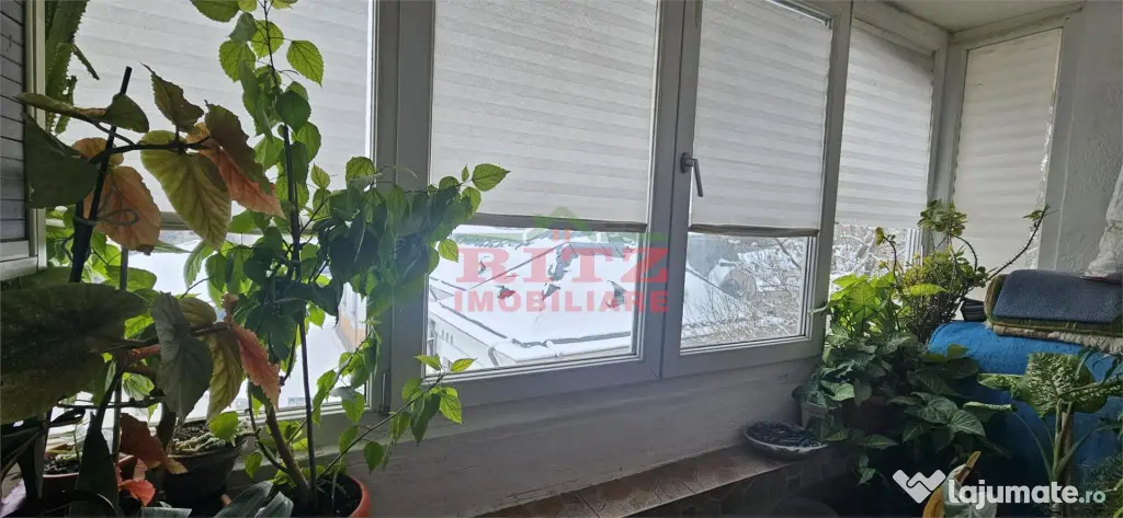 APARTAMENT CU 3 CAMERE,CENTRU !!!!