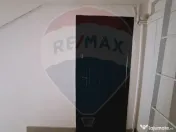 Apartament cu 3 camere de vânzare în zona Nufarul 