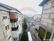 Apartament cu 3 camere de vânzare în zona Nufarul 