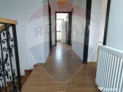 Casă / Vilă cu 4 camere la 25 min de Piata Victoriei - ... 