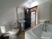 Casă / Vilă cu 4 camere la 25 min de Piata Victoriei - ... 