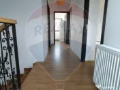 Casă / Vilă cu 4 camere la 25 min de Piata Victoriei - ... 