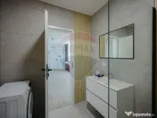 Apartament de închiriat cu 2 camere și parcare, ultrace... 