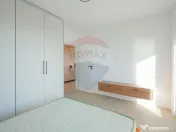 Apartament de închiriat cu 2 camere și parcare, ultrace... 