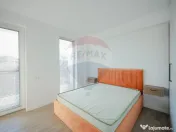 Apartament de închiriat cu 2 camere și parcare, ultrace... 
