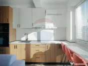 Apartament de închiriat cu 2 camere și parcare, ultrace... 