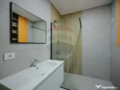 Apartament de închiriat cu 2 camere și parcare, ultrace... 