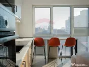 Apartament de închiriat cu 2 camere și parcare, ultrace... 