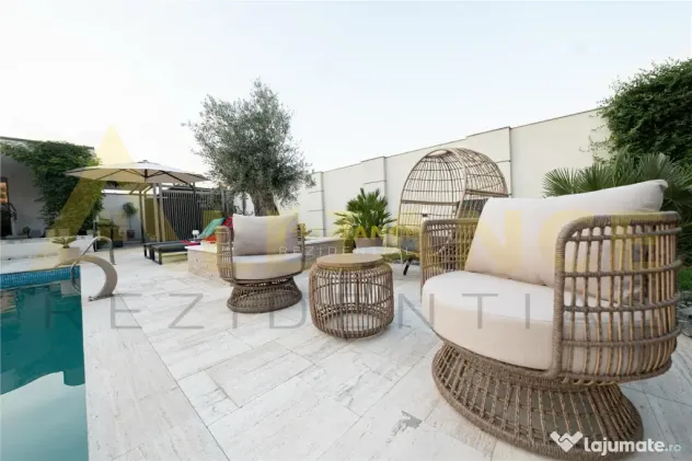 Vila Impresionanta cu Piscina Privata si Gradina de 850 mp i