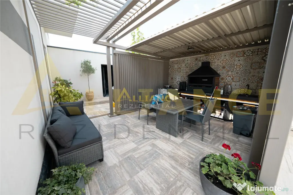Vila Impresionanta cu Piscina Privata si Gradina de 850 mp i