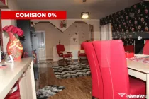 Casă cu etaj și spațiu comercial, vedere la pârtia de sc