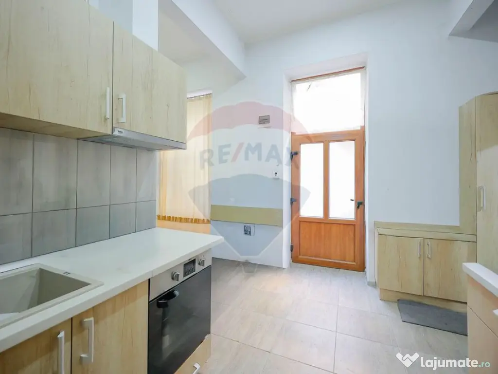 Apartament cu 2 camere, de vânzare în zona Ultracentral