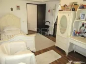 Vilă 5 camere Trapezului, centrală, an 2007, 174 mp 