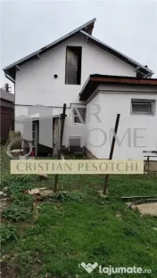 Casa Baicoi central 135 mp s.c. 