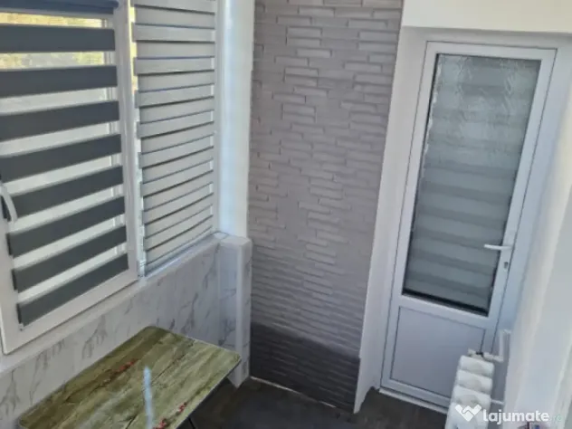 Apartament 2 camere de vanzare, in zona Trocadero - Constant