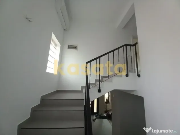 De vanzare casă individuală modernă – Prelungirea Gh...