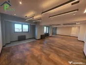 Spatiu de birouri 5 camere, Piata Victoriei, semi-decomandat, 152 mpu 