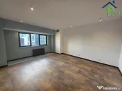 Spatiu de birouri 5 camere, Piata Victoriei, semi-decomandat, 152 mpu 