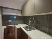 Spatiu de birouri 5 camere, Piata Victoriei, semi-decomandat, 152 mpu 