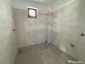 Casă / Vilă cu 4 camere de vânzare în zona Lascar Cat... 