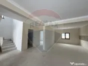 Casă / Vilă cu 4 camere de vânzare în zona Lascar Cat... 