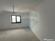 Casă / Vilă cu 4 camere de vânzare în zona Lascar Cat... 