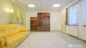 Parter de casă cu curte proprie si terasa | Dambul Morii... 