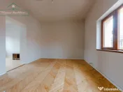 Apartament cu 2 camere la curte comuna, zona Centrala, Arad 